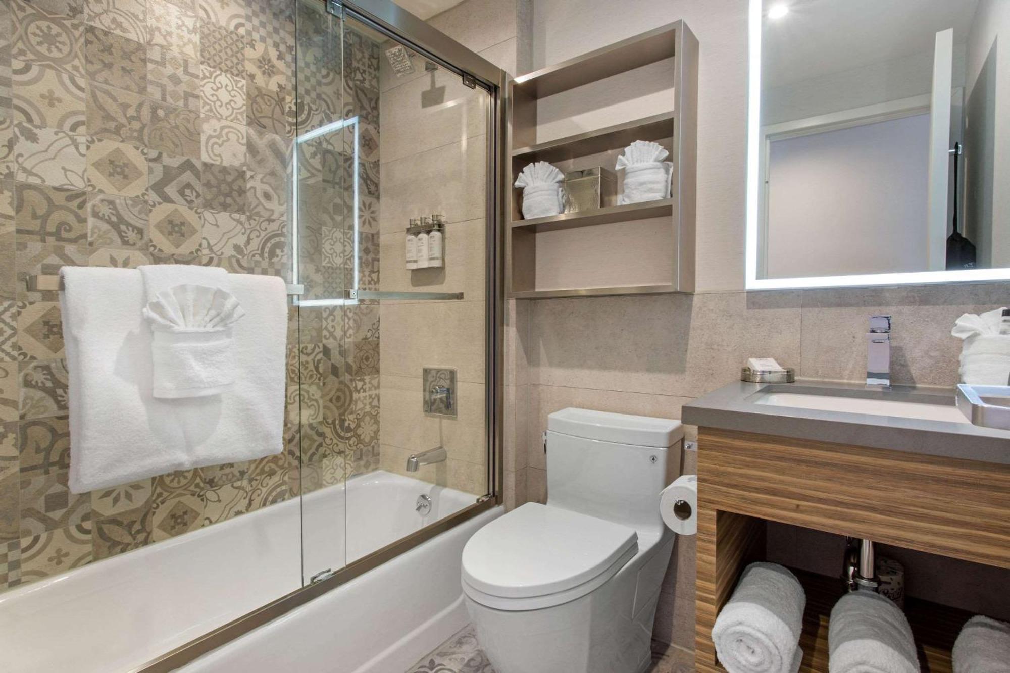 Insignia Hotel Brooklyn, Ascend Hotel Collection New York Buitenkant foto